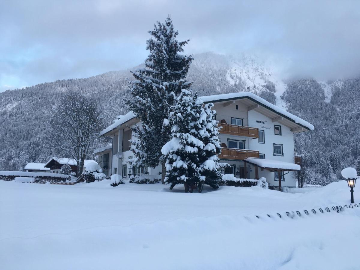 Naturparkhotel Florence Weissenbach am Lech Kültér fotó